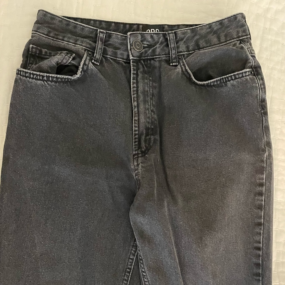 BDG mom high rise black jean